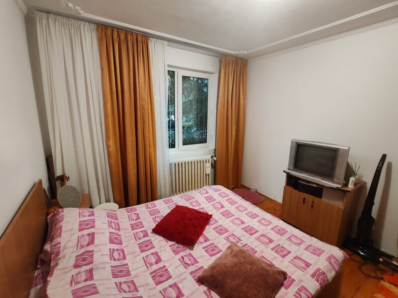 Rahova, strada Croitoru Vasile, apartament 4 camere, bloc 1986, comision 0.
